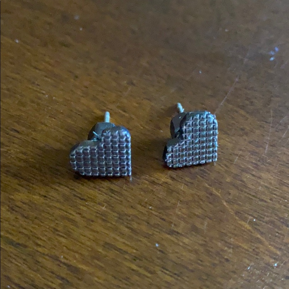 Marc Jacobs Hematite Hatched Heart Stud Earrings
